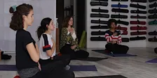 DANZA TERAPÉUTICA: ¡Enraízate para florecer!