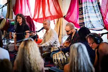 Kirtan Band - Live