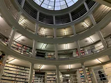 Visita della Biblioteca alla scoperta degli spazi e delle collezioni