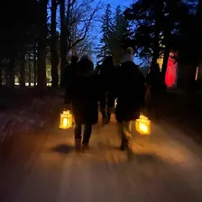 Christmas Lantern Walking Tour
