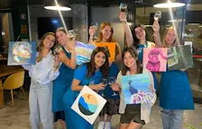 Paint & Unlimited Wine Night in Lisbon: Easel Escape