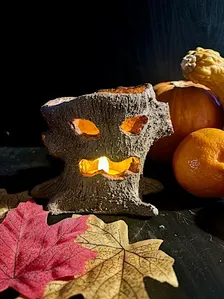 Haunted Tree Stump Tealight Workshop with Emilie