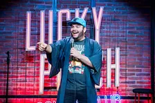 Antwerp en Español #4 - Show de comedia stand-up con Chadmax de México