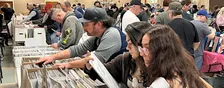 VINYL RECORD HEAVEN! Howard County Record Riot! Sat Nov 28th 10 AM-4 PM