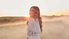 Carly Pearce w/ Belle Frantz