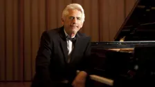 David Benoit Christmas Tribute to Charlie Brown Show