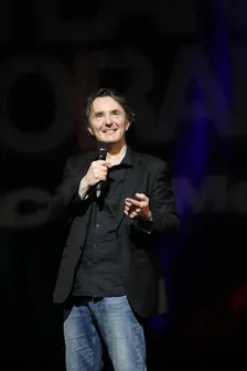 Dylan Moran - Looking For Trouble 2027