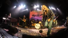 Physical Graffiti Performing LED ZEPPELIN