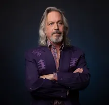Jim Lauderdale w/ guests (partially seated)