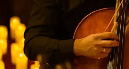 Candlelight: Christmas Carols on Strings
