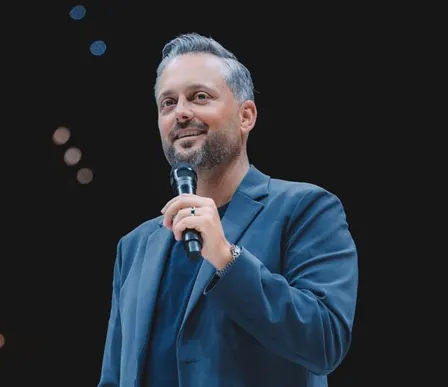 Nate Bargatze Live