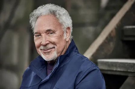 Tom Jones: Come Gather Round Tour