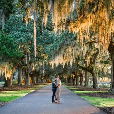 Capture Unforgettable Moments: Private Holiday Photography 