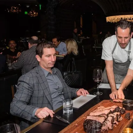 Las Vegas Strip: Guided Steakhouse Food Tour + Transfers