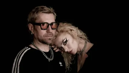 Det berlinske darkwave-fænomen NNHMN har sin debut i København!