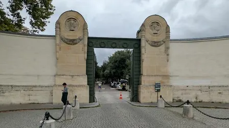 Père-Lachaise til Belleville – Fra gravfred til rå gadekunst