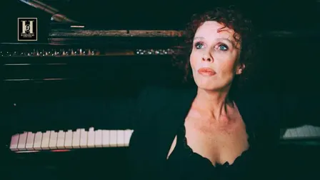 Fiona Ross presents Moments in My Notebook