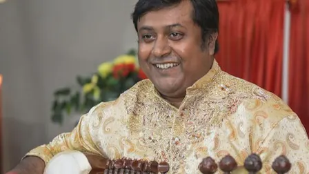Apratim Majumdar & Amit Chatterjee (INDIA)