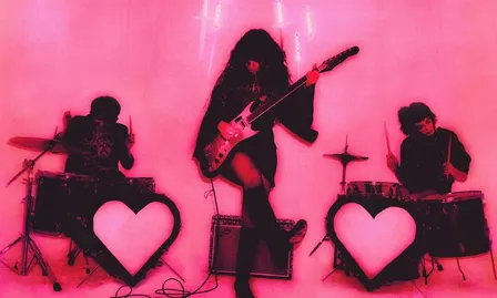 The Velveteers live Behind the Green Door