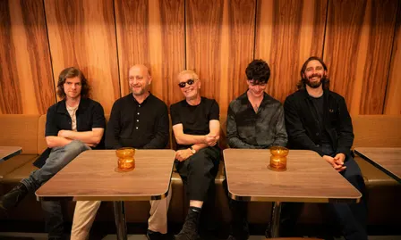Michael Head and the Red Elastic Band