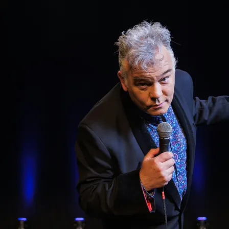 Stewart Lee: 'Basic Lee. Live At The Lowry 2024' Signing