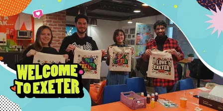 St Luke's Tote Bag Decorating