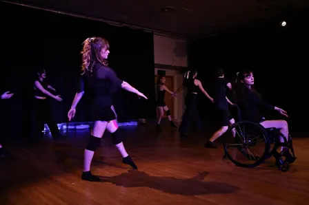 Intermediate/Advanced Contemporary