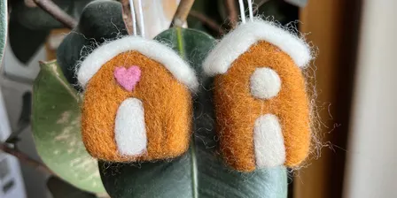 Needle Felting 101: Gingerbread House Ornaments with Heather
