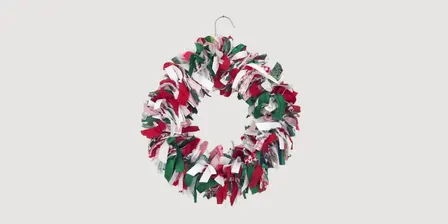 Transform your fabric scraps into a gorgeous Christmas wreath