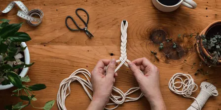 Macrame Plant Hanger with the Recreators!
