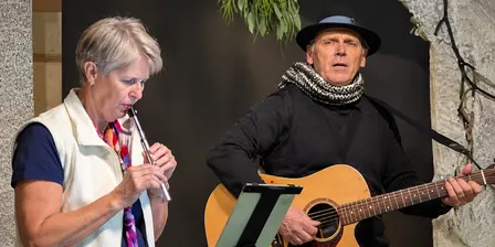 Illawarra Folk Club presents Two Voices in the Crowd- Kathy and Matthew Clarke