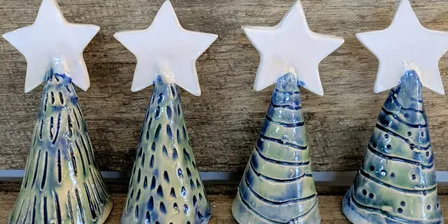 4 Small Christmas Trees - 28 November