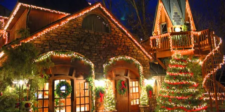Christmas at the Castle: The Kingdom of Lights