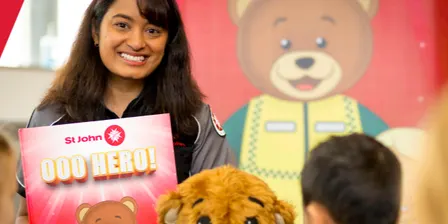 St John First Aid for Kids - 000 Hero Story Time - (Ages 3 to 5)