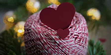 Crochet a Christmas ornament
