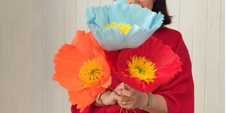 Three Perfect Poppies - Giant Flower Workshop - Ralph & Co