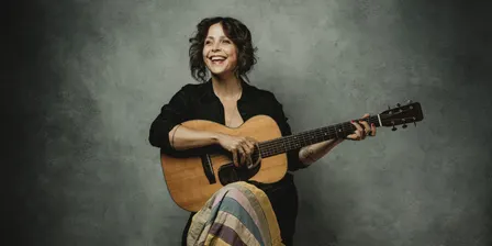 eTown Presents an evening with May Erlewine