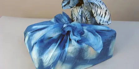 Sustainable wrapping – Shibori dyeing, Furoshiki and fabric creations