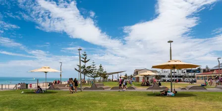 Bus Trip to Henley Beach
