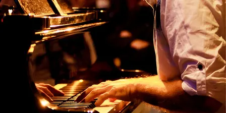 International Jazz Pianist: Dan Costa