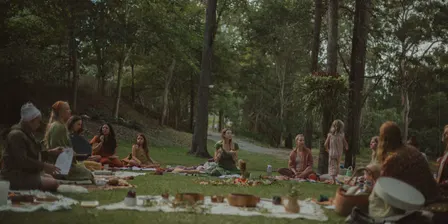 Mamas + Daughters Flower Crown Making Gathering
