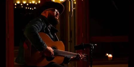 Frank Viele – New England Blues Rock with Folk, Americana, and Honest Songwriting