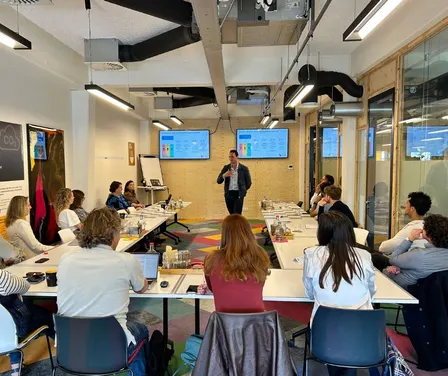Data Booster Data & AI Literacy Round Table