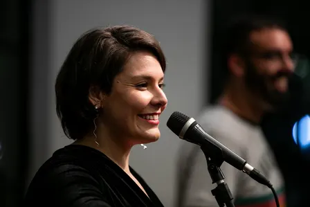 Workshop de Poetry Slam com Maria Giulia Pinheiro