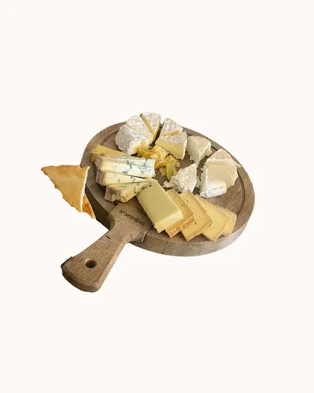 Cheese tasting at Rolling Cheese