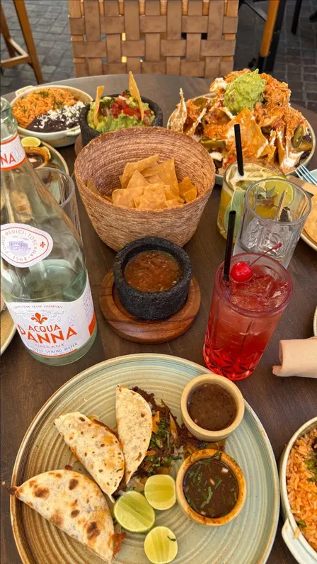 GIRL DINNER: MEXICAN EDITION