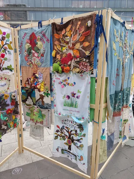Repair Cafe' and Community banner workshop - Make Something Week