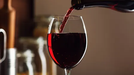 A "GREEK VS ITALIAN" EXCEPTIONAL WINE TASTING DISCOVERY!