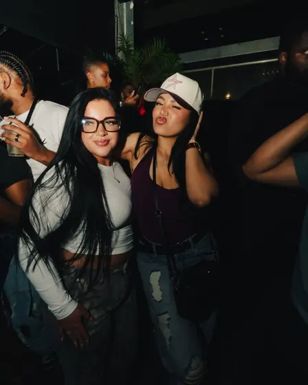 RNBarCrawl Miami: The R&B Bar Crawl Experience