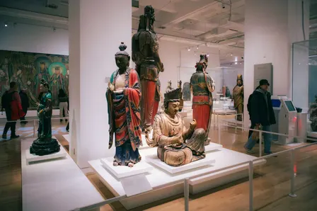 Mystery at the Museums